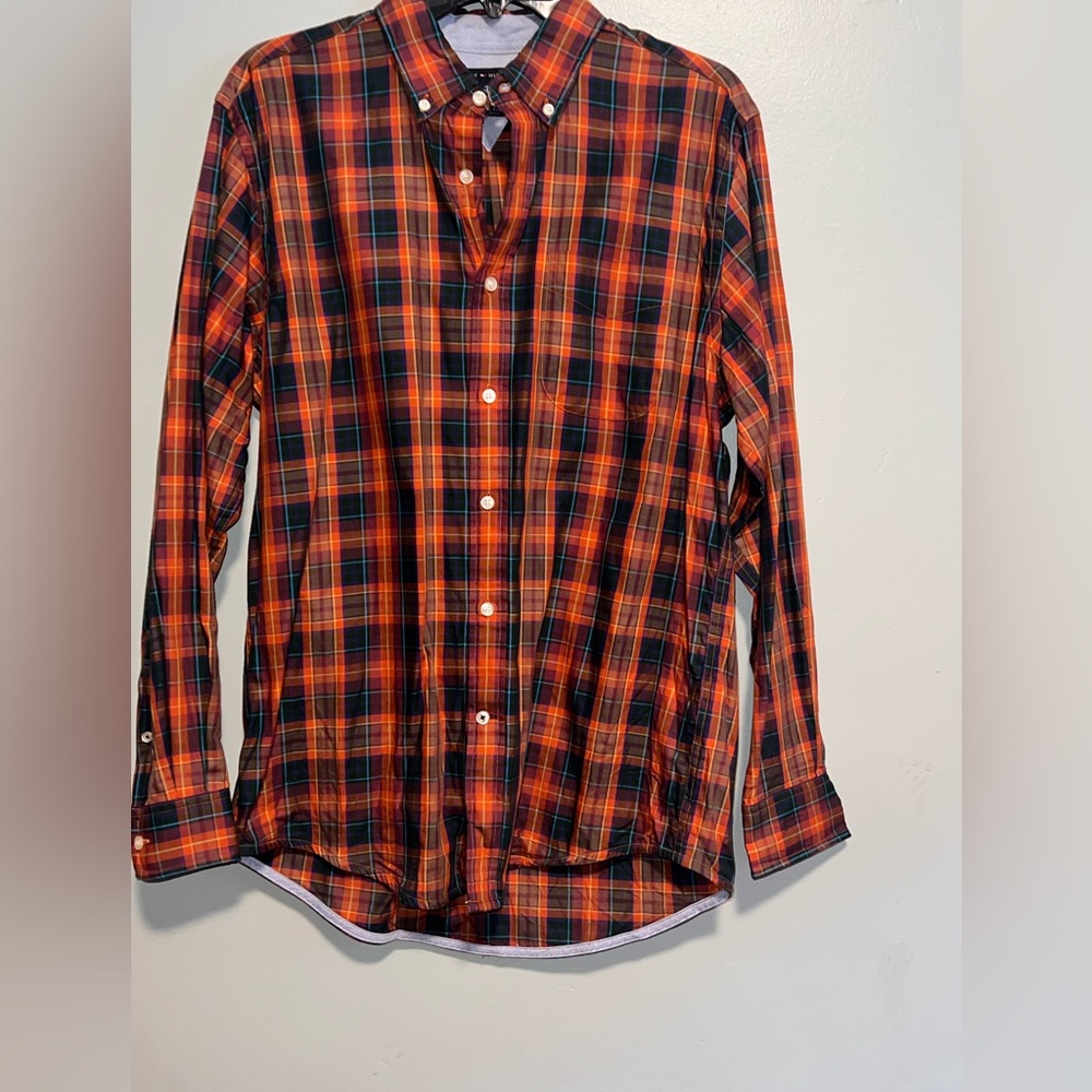 Men’s long sleeve button up shirt.